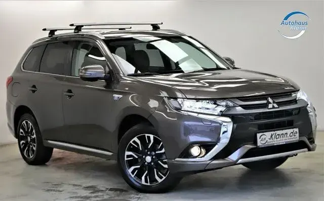 Gebraucht Mitsubishi Outlander P-HEV Top 203 PS (149 kW) 2016 Limousine