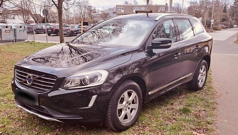 Second-hand Volvo XC60 190 CP (139 kW) 2016 Negru SUV