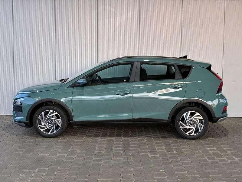 Mangrove green Neu 2025 Hyundai Bayon SUV | 21.600 € (Superpreis) - Bild 1/4
