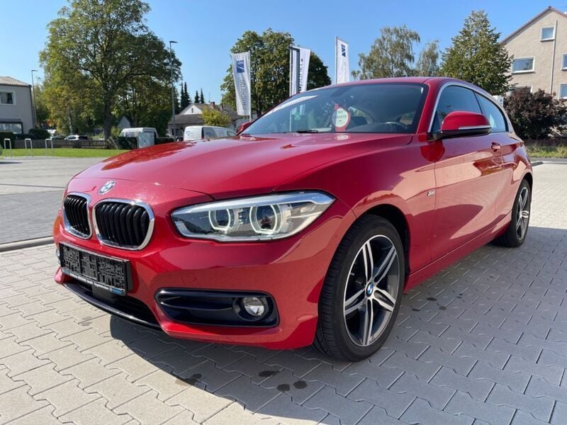 Rot Gebraucht 2017 BMW 125 Sport Line Kleinwagen | 14.990 € (Guter Preis) - Bild 1/4