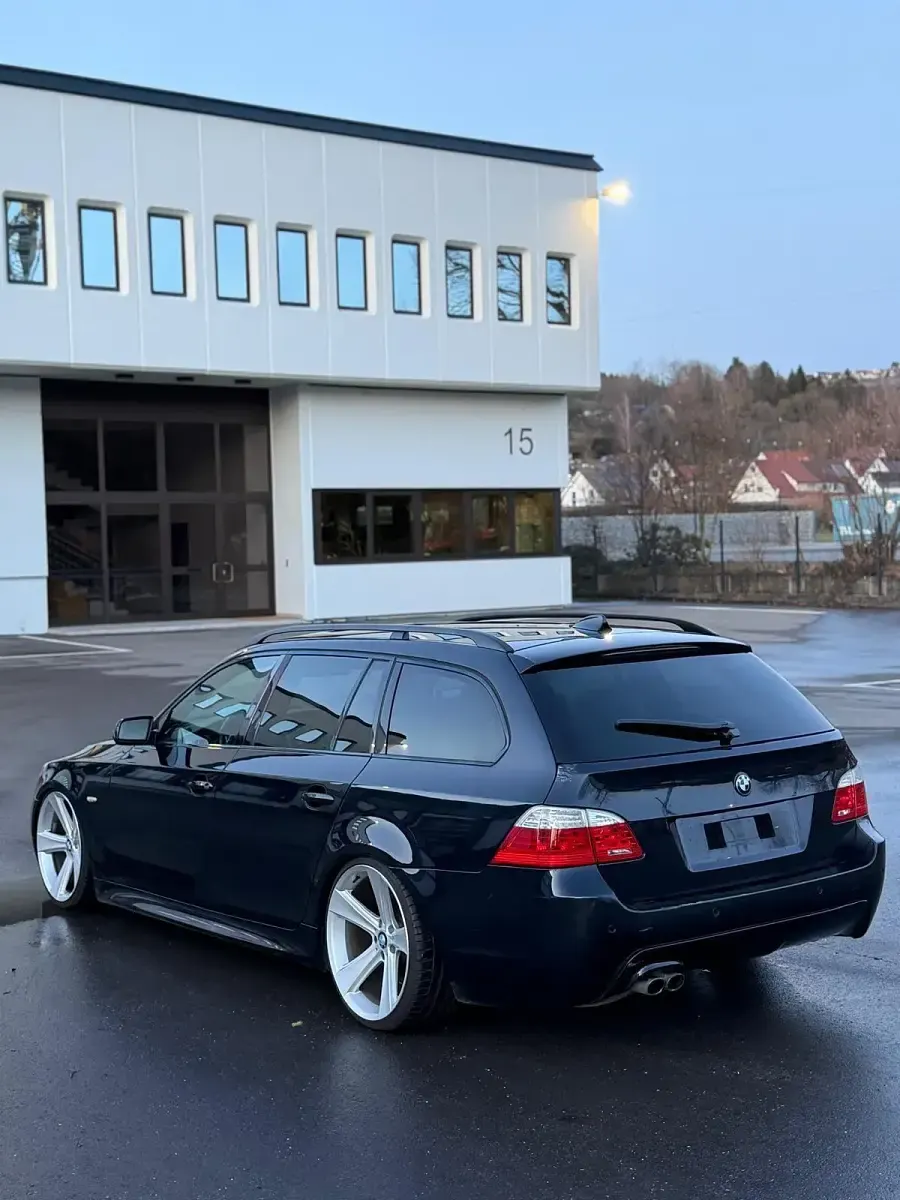 Gebraucht BMW 530 M Sport 235 PS (172 kW) 2008 Schwarz Kombi