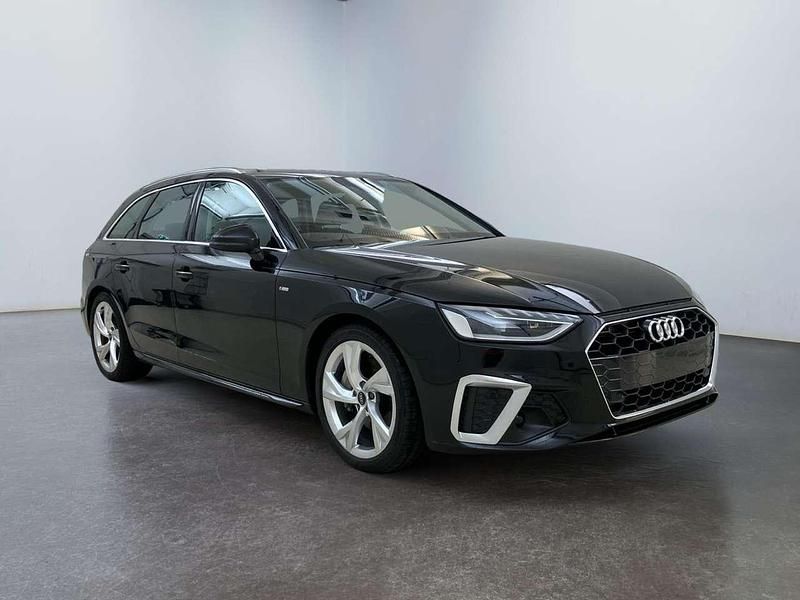 0e mythos black met. Gebraucht 2024 Audi A4 S-line plus Kombi | 34.178 € (Superpreis) - Bild 1/4