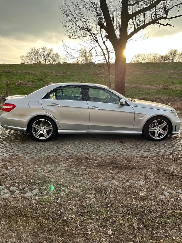Gebraucht Mercedes E63 AMG AMG 525 PS (386 kW) 2010 Silber Limousine