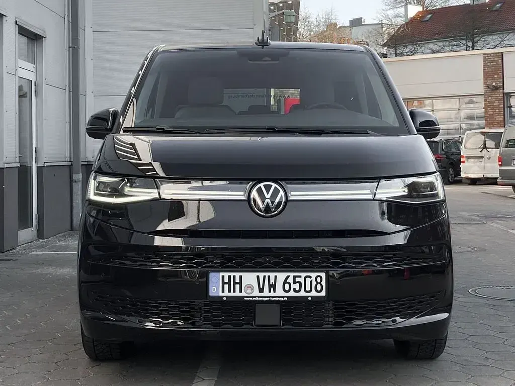 Gebraucht VW Multivan Style 150 PS (110 kW) 2025 Schwarz Van / Kleinbus