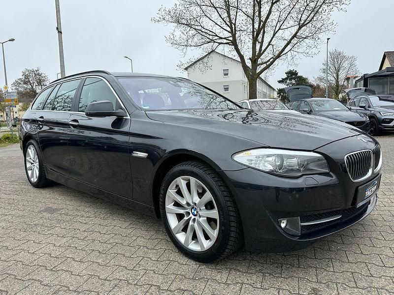 Gebraucht BMW 528 245 PS (180 kW) 2013 Grau Kombi