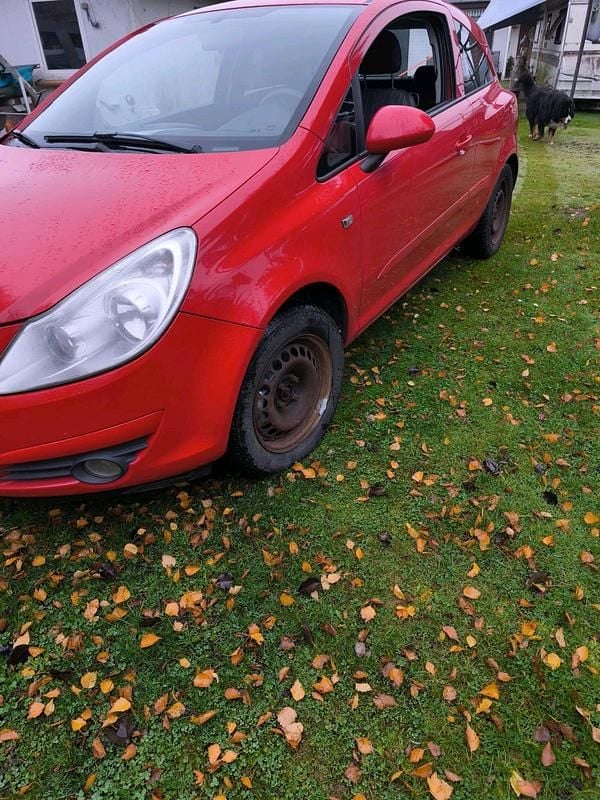 Gebraucht Opel Corsa 60 PS (44 kW) 2007 Rot Kleinwagen