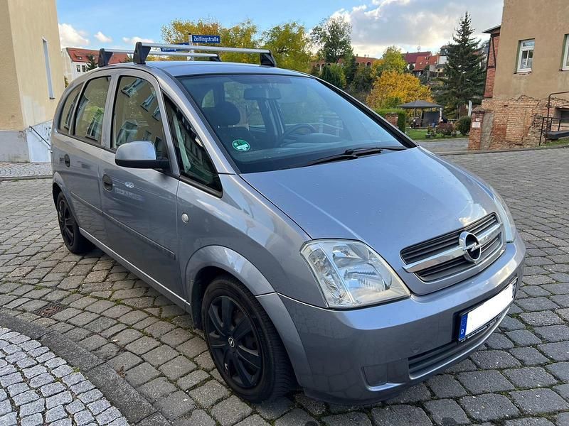 Grau Gebraucht 2005 Opel Meriva Van / Kleinbus | 1.500 € (Guter Preis) - Bild 1/4