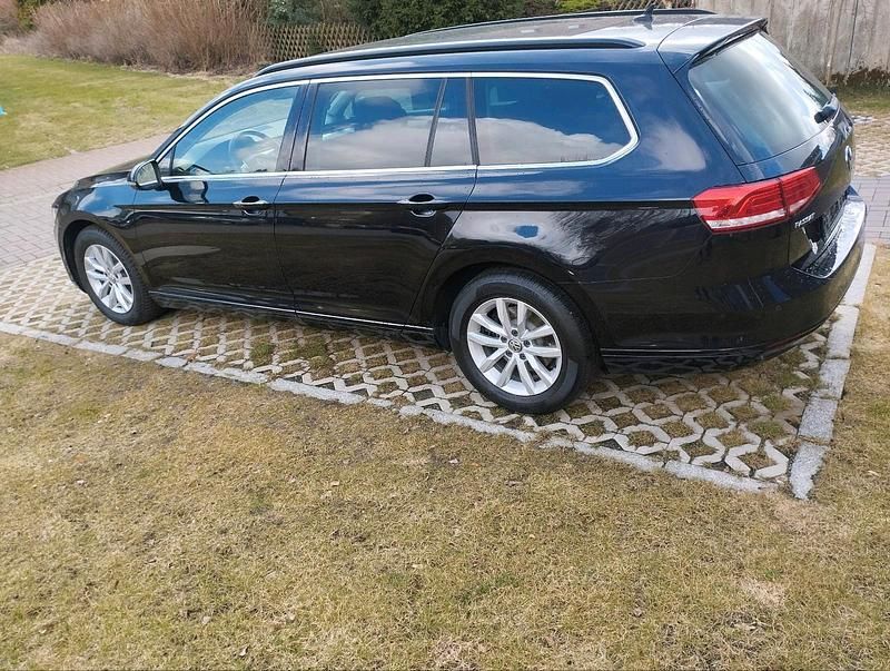 Gebraucht VW Passat 150 PS (110 kW) 2015 Schwarz Kombi
