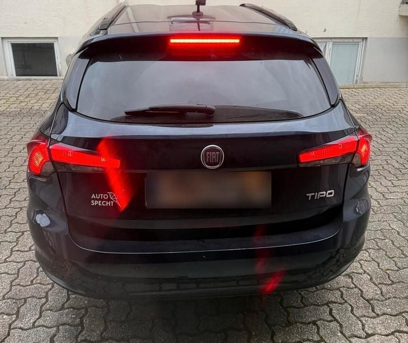 Gebraucht Fiat Tipo 122 PS (89 kW) 2017 Blau Kombi