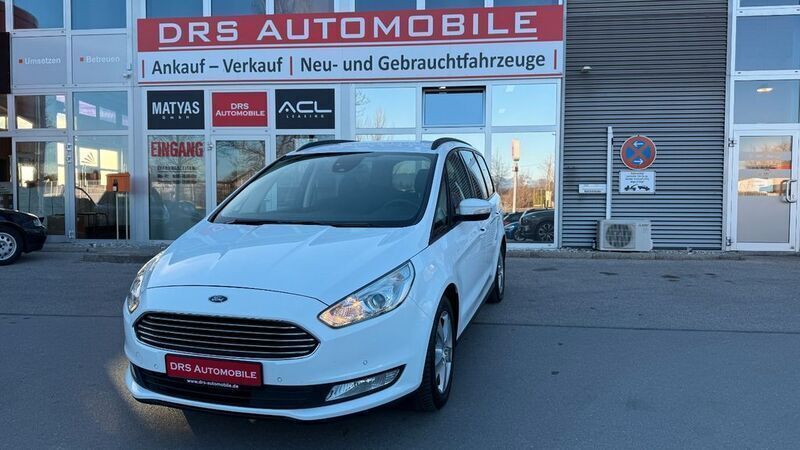 Frostweiß Gebraucht 2018 Ford Galaxy Business Edition Van / Kleinbus | 16.400 € (Superpreis) - Bild 1/4