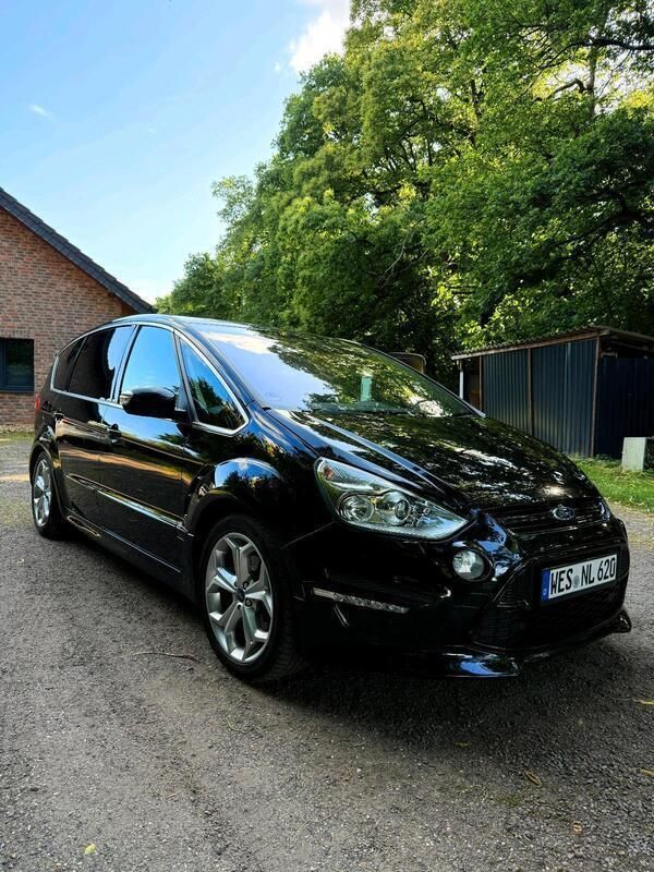Schwarz Gebraucht 2013 Ford S-MAX S Van / Kleinbus | 10.500 € (Etwas zu teuer) - Bild 1/4