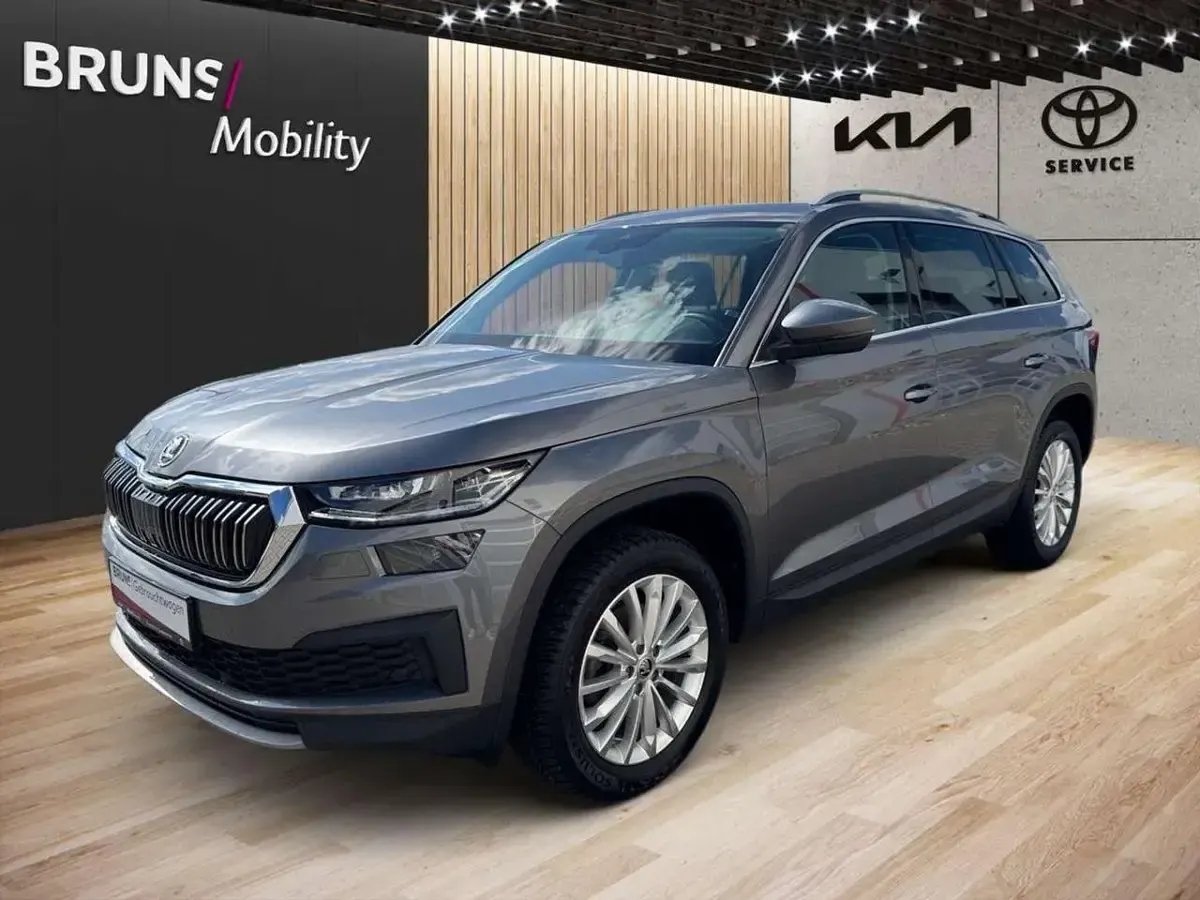 Gebraucht Skoda Kodiaq Style 150 PS (110 kW) 2024 Graphitegrau metallic SUV