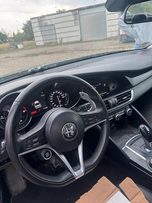 Gebraucht Alfa Romeo Giulia 180 PS (132 kW) 2016 Blau Limousine