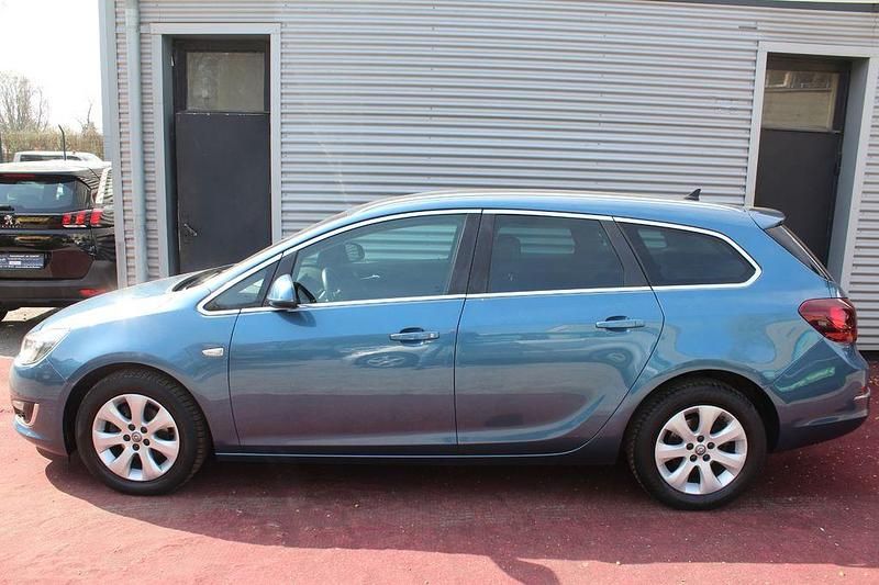 Gebraucht Opel Astra Exklusiv 140 PS (102 kW) 2016 Blau Kombi