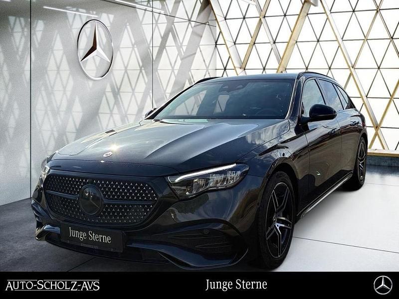 Metalliclack graphitgrau Gebraucht 2024 Mercedes E220 AMG Kombi | 45.294 € (Superpreis) - Bild 1/4