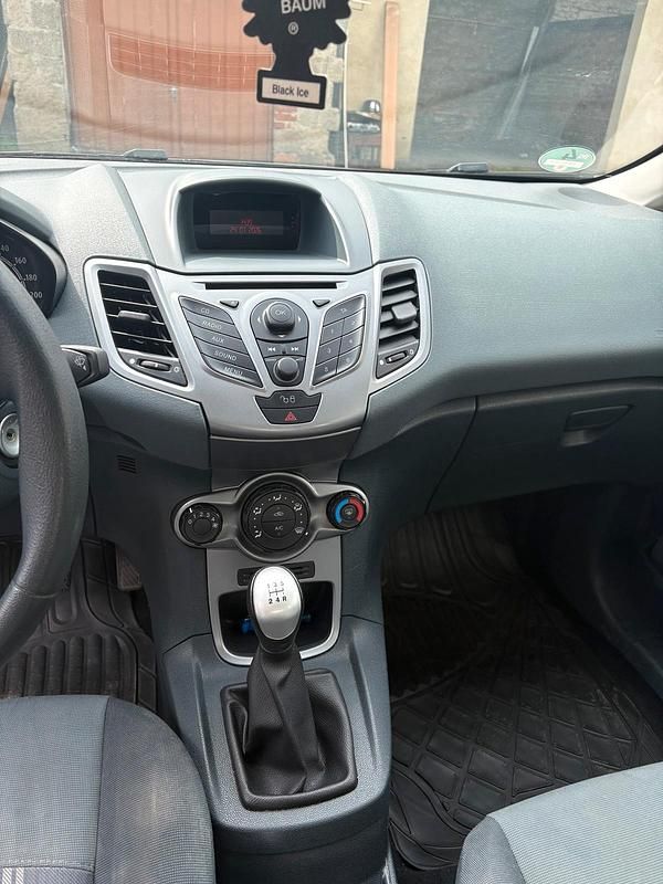 Gebraucht Ford Fiesta 68 PS (50 kW) 2008 Andere farben Kleinwagen