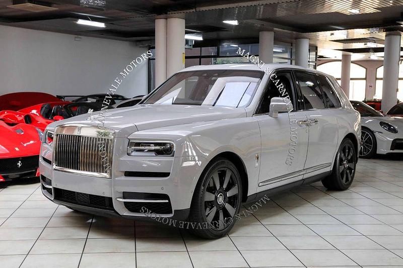 Gebraucht Rolls Royce Cullinan 571 PS (419 kW) 2023 Grau SUV