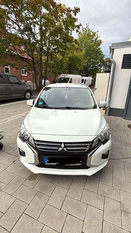 Weiß Gebraucht 2020 Mitsubishi Space Star Edition Kleinwagen | 6.500 € (Superpreis) - Bild 1/4