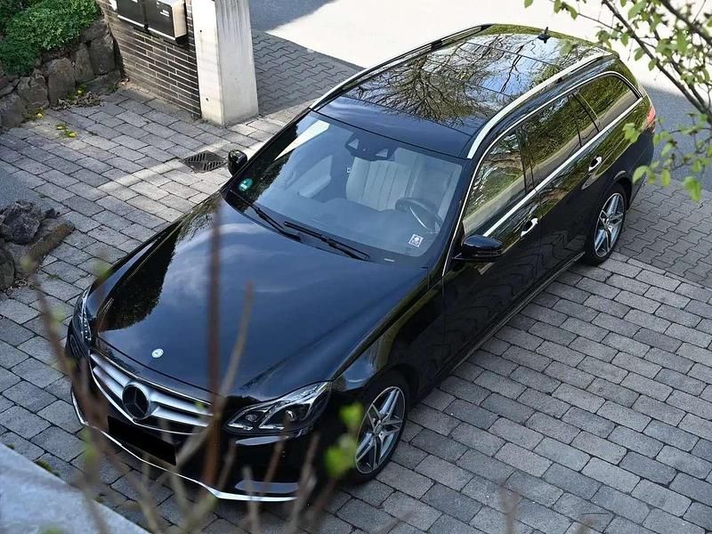 Gebraucht Mercedes E500 Avantgarde 408 PS (300 kW) 2014 Schwarz Kombi