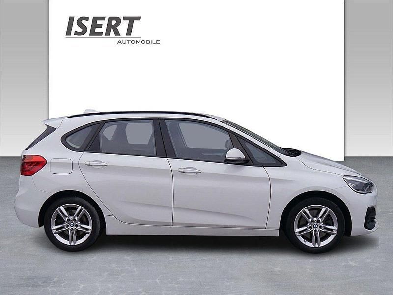 Gebraucht BMW 225 Advantage 224 PS (164 kW) 2019 Weiß Van / Kleinbus
