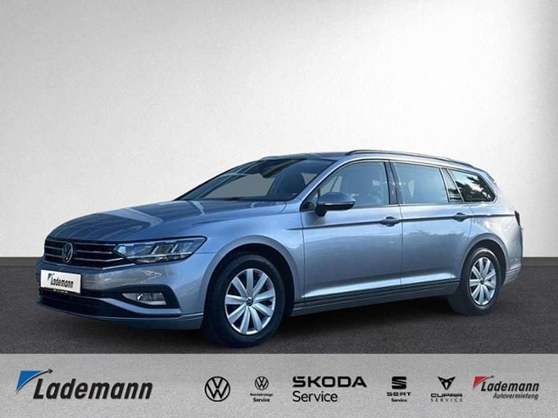 Pyritsilber Gebraucht 2022 VW Passat Basis Kombi | 21.389 € (Guter Preis) - Bild 1/4