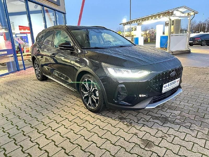 Gebraucht Ford Focus Active 155 PS (114 kW) 2022 Schwarz Kombi