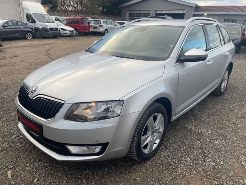 Silber Gebraucht 2013 Skoda Octavia Elegance Kombi | 4.777 € (Fairer Preis) - Bild 1/4