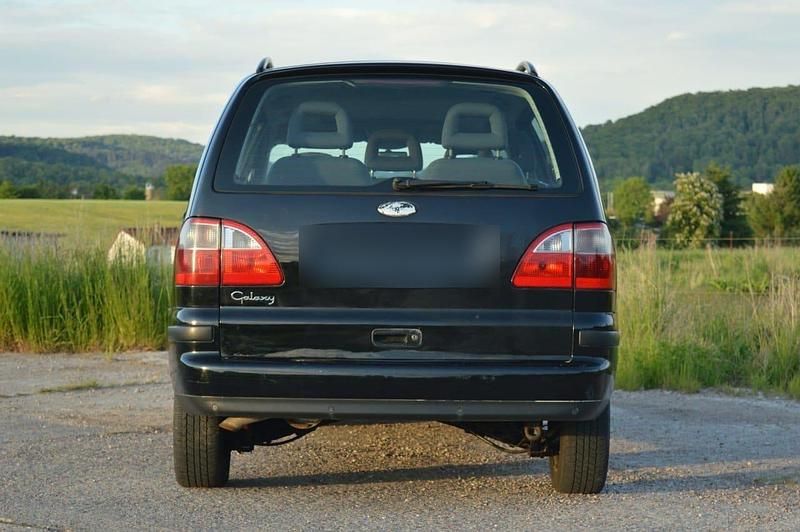 Gebraucht Ford Galaxy Trend 116 PS (85 kW) 2002 Schwarz Van / Kleinbus