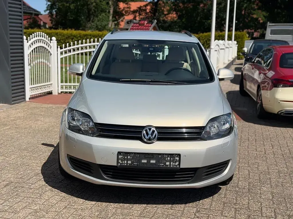 Gebraucht VW Golf VI Comfortline 105 PS (77 kW) 2011 Silber Kleinwagen