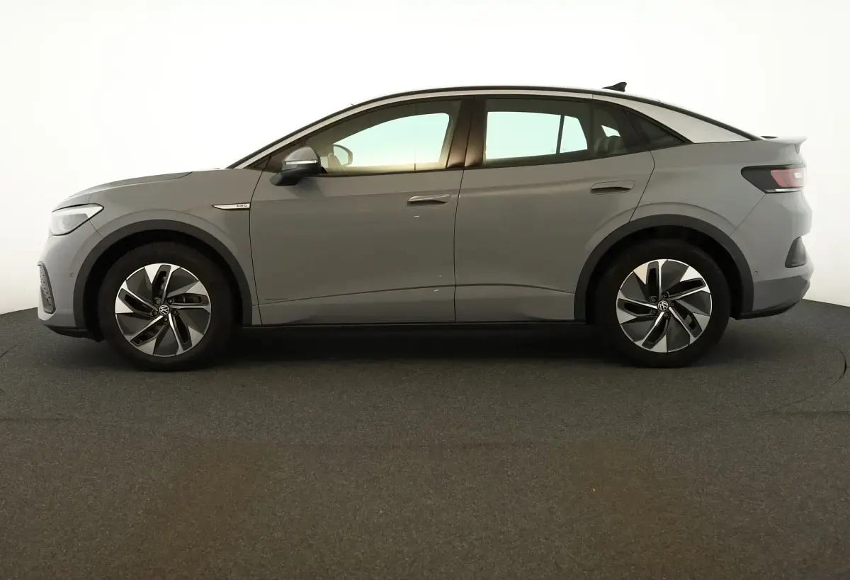 Gebraucht VW ID.5 Pro Performance 150 kW (204 PS) 2022 Mondsteingrau SUV