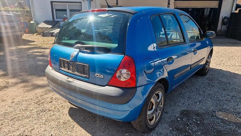 Gebraucht Renault Clio II 60 PS (44 kW) 2003 Blau Kleinwagen