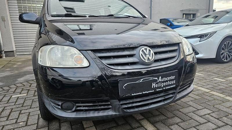 Gebraucht VW Fox Basis 54 PS (39 kW) 2007 Schwarz Kleinwagen