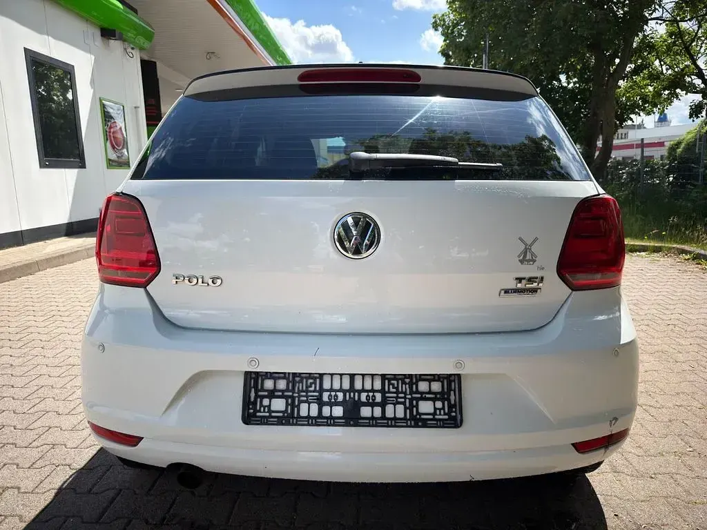 Gebraucht VW Polo 90 PS (66 kW) 2016 Weiß Limousine