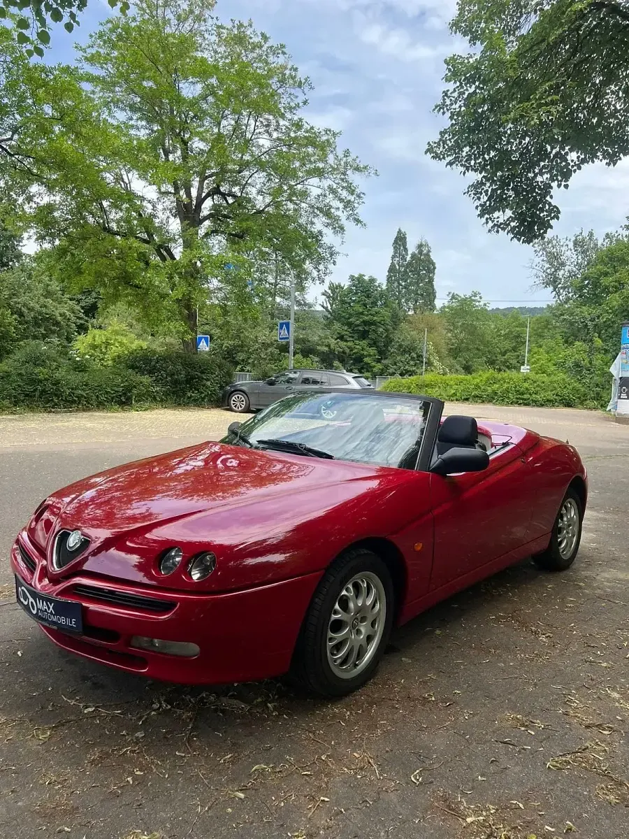 Gebraucht Alfa Romeo Spider 144 PS (105 kW) 1999 Rot Cabrio