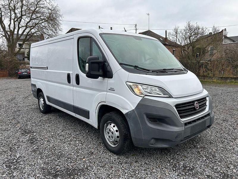 Gebraucht Fiat Ducato 131 PS (96 kW) 2015 Weiß Van