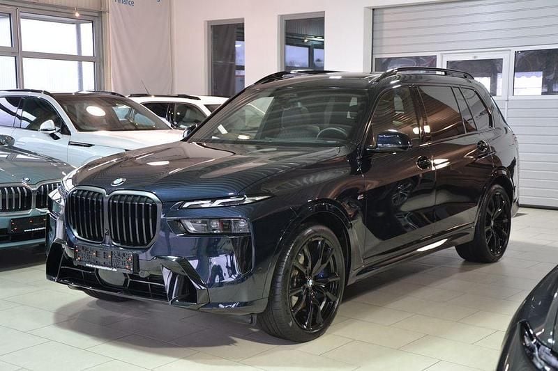 Schwarz Gebraucht 2025 BMW X7 M Sport SUV | 89.900 € (Superpreis) - Bild 1/4