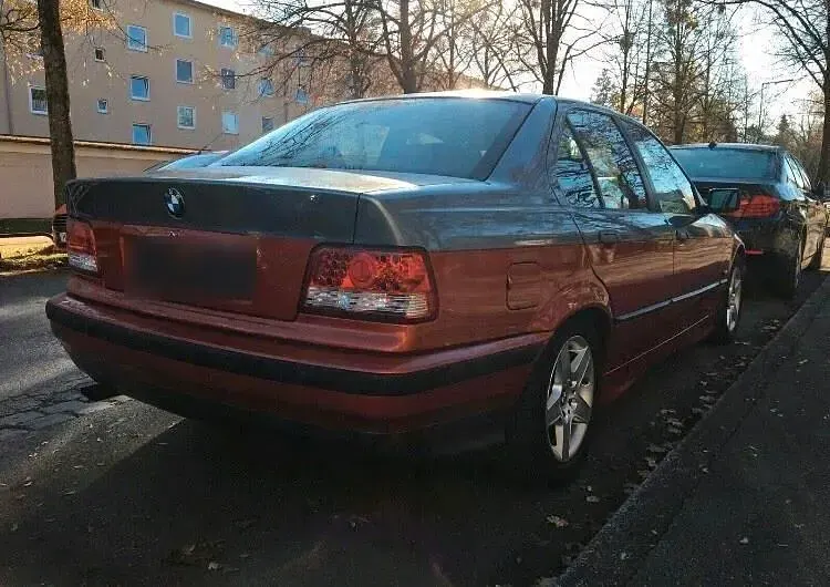 Gebraucht BMW 320 150 PS (110 kW) 1995 Limousine