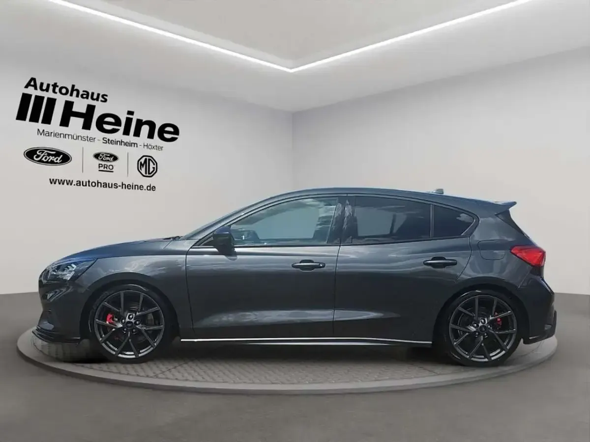 Gebraucht Ford Focus ST 280 PS (205 kW) 2020 Magneticgrau metallic Limousine