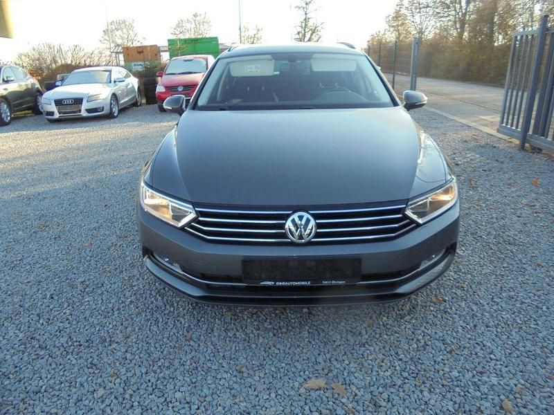 Gebraucht VW Passat 150 PS (110 kW) 2017 Grau Kombi