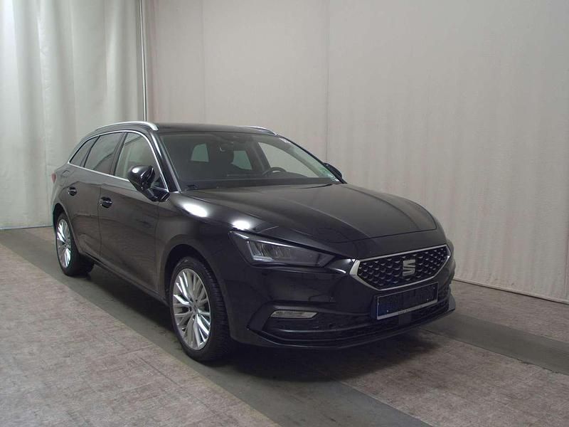 Gebraucht Seat Leon XCELLENCE 204 PS (150 kW) 2023 Mitternachtsschwarz Kombi