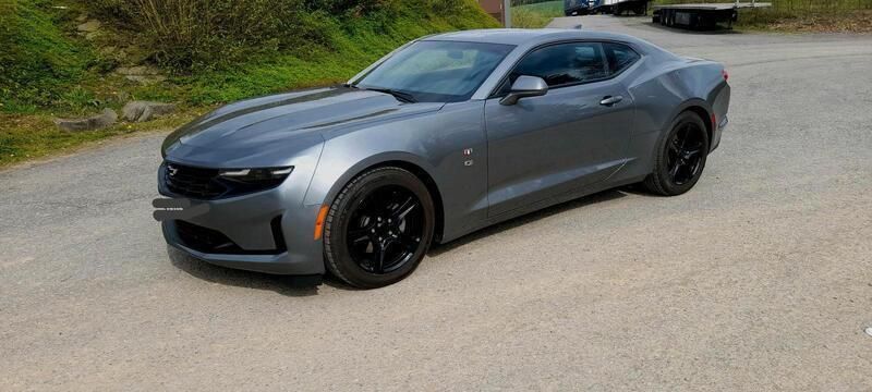 Grau Gebraucht 2020 Chevrolet Camaro Coupé | 27.500 € - Bild 1/4