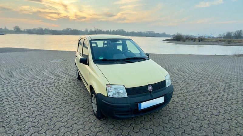 Gebraucht Fiat Panda 54 PS (39 kW) 2009 Gelb Kleinwagen