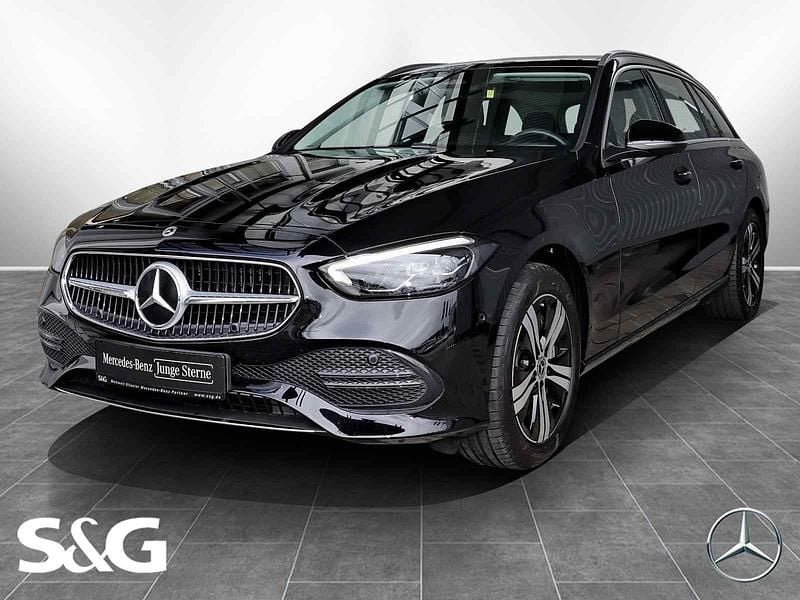 Unilack schwarz Gebraucht 2024 Mercedes C300e Avantgarde Kombi | 41.500 € (Guter Preis) - Bild 1/4