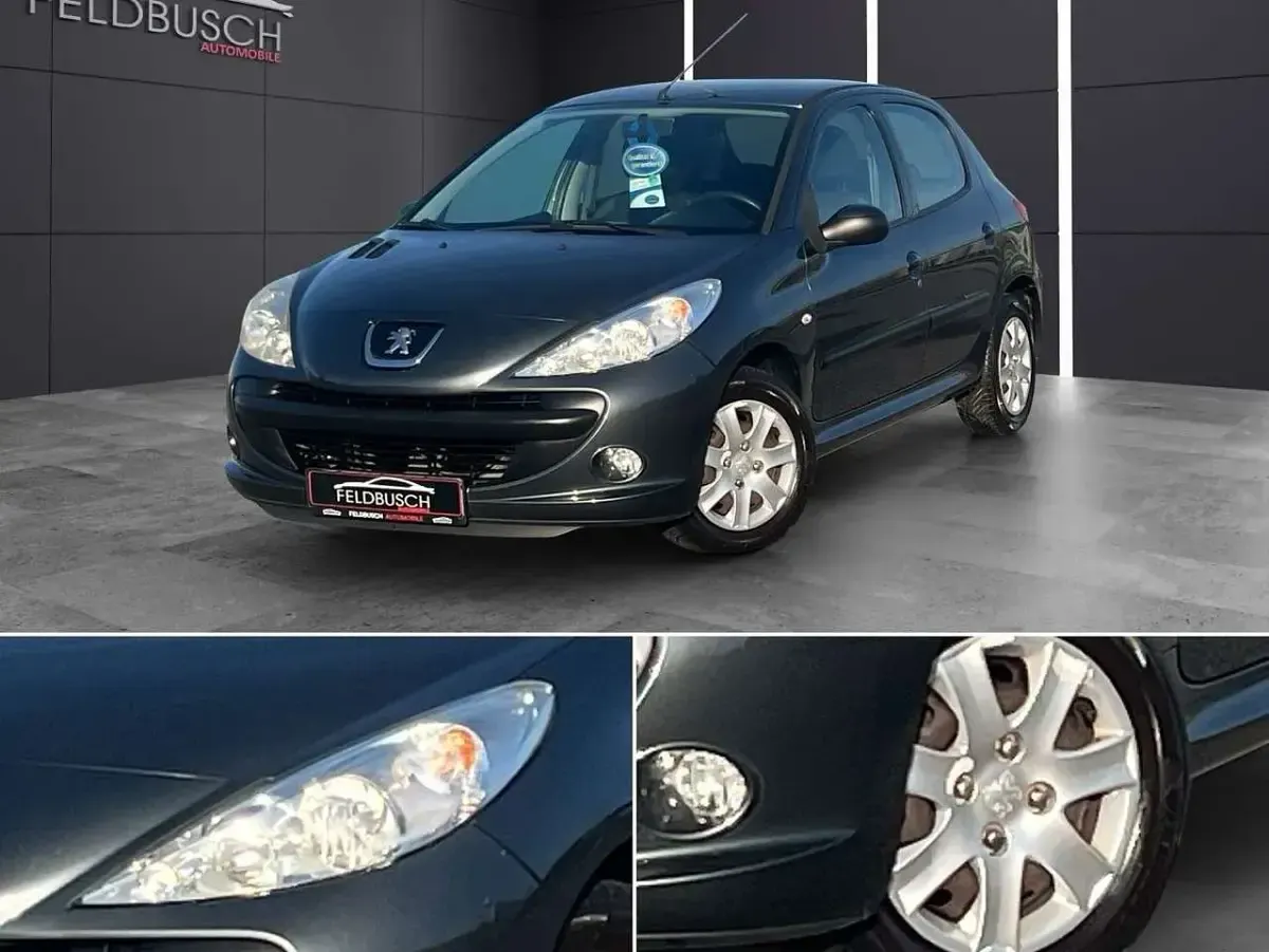 Gebraucht Peugeot 206 60 PS (44 kW) 2011 Grau Limousine