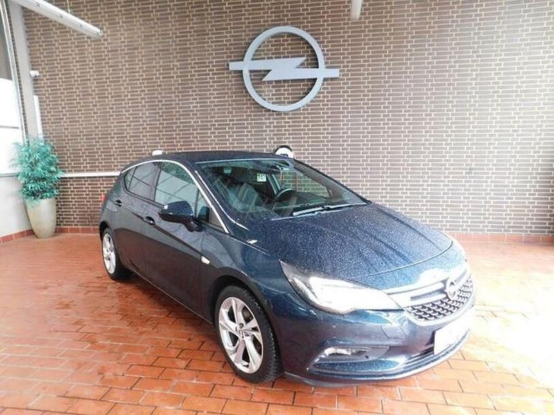 Gebraucht Opel Astra Dynamic 125 PS (91 kW) 2016 Grün Limousine