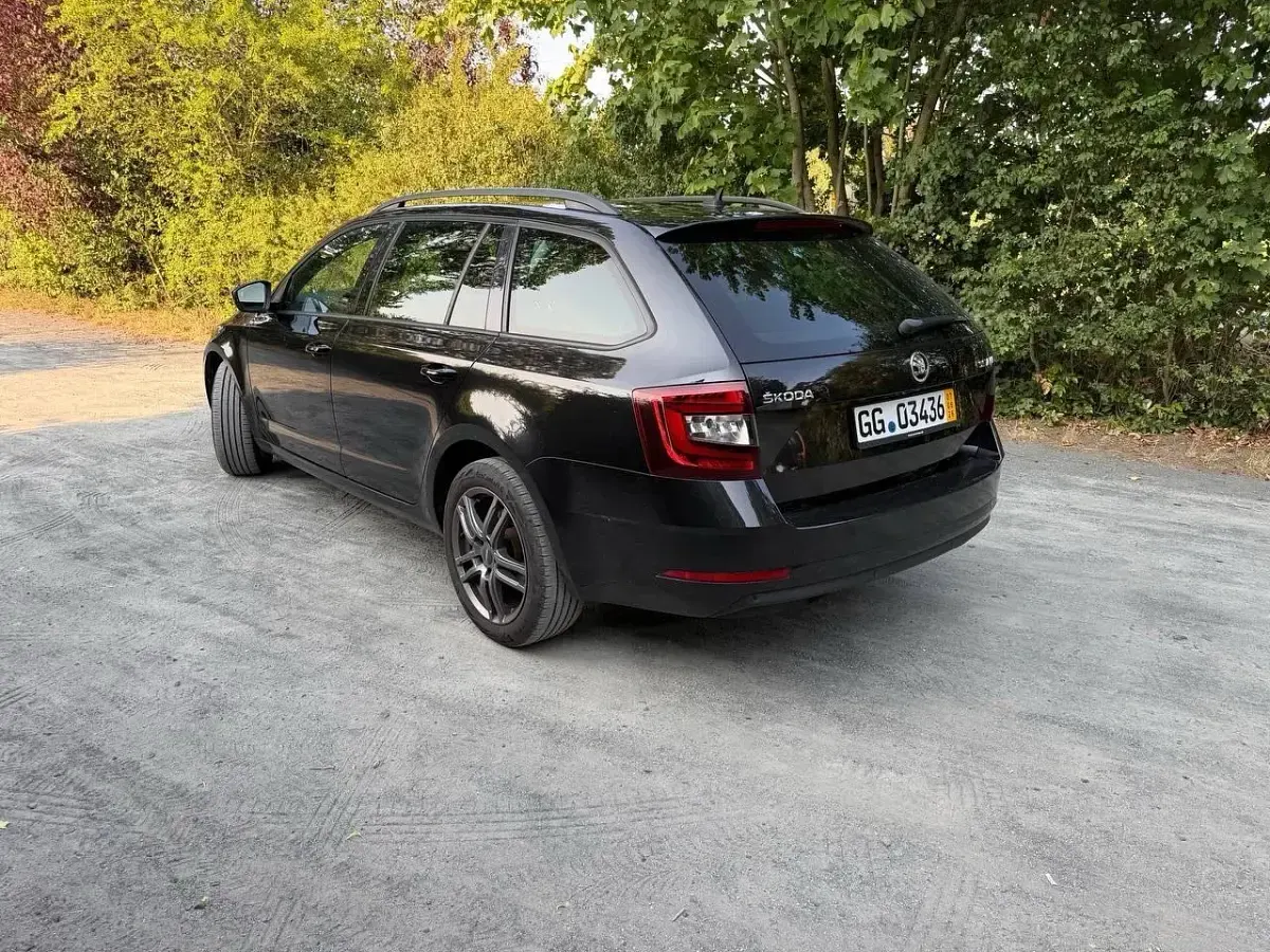 Gebraucht Skoda Octavia 150 PS (110 kW) 2019 Schwarz Kombi