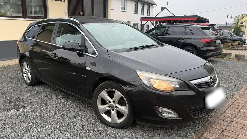 Gebraucht Opel Astra 164 PS (120 kW) 2011 Schwarz Kombi