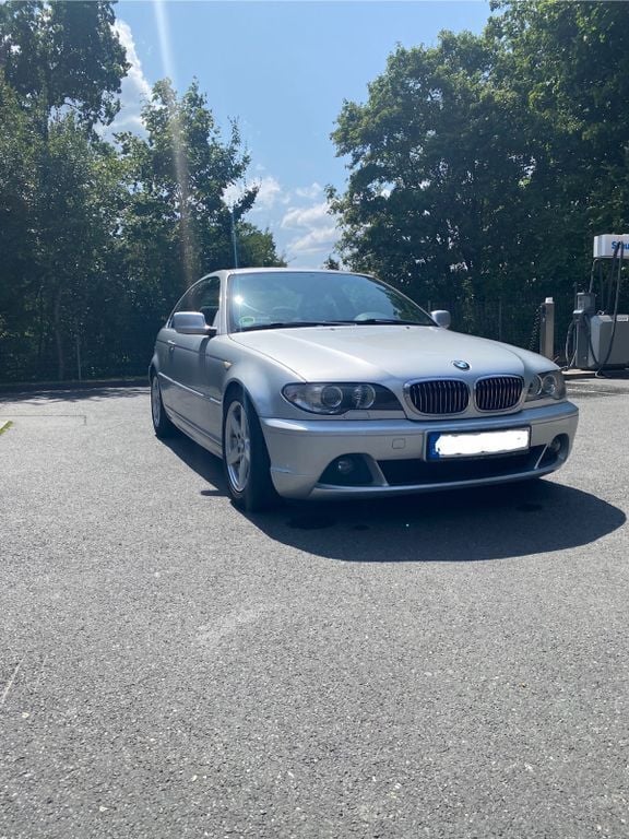 Silber Gebraucht 2003 BMW 320 Performance Coupé | 4.499 € (Guter Preis) - Bild 1/4
