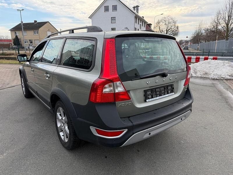 Gebraucht Volvo XC70 Kinetic 185 PS (136 kW) 2008 Grün Kombi