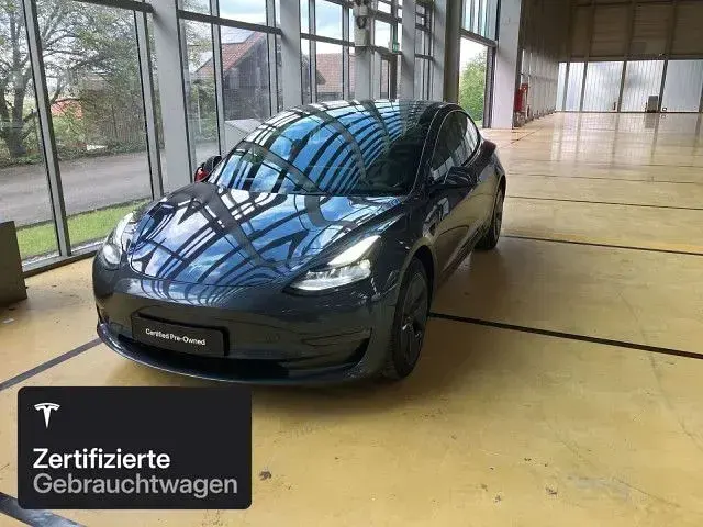 Usado Tesla Model 3 Long Range AWD 324 kW (441 HP) 2023 Prateado Sedan